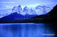 Cuernos del Paine innevati 29-03-03